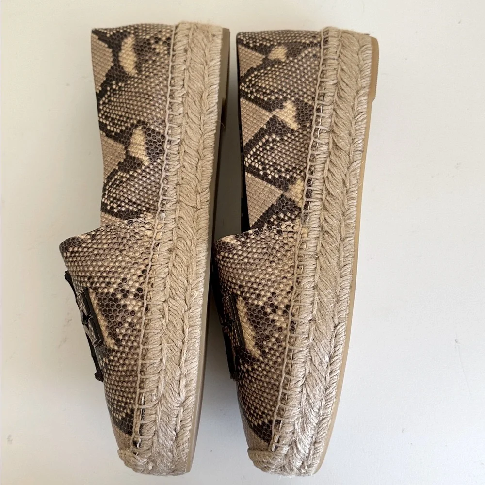 New Tory Burch Black and Cream Snakeskin Espadrilles. Size 9.